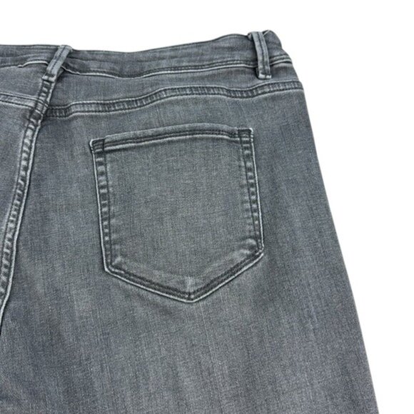 J Jill Jeans High Rise Straight Leg Grey Women's Size 14P - Picture 3 of 8